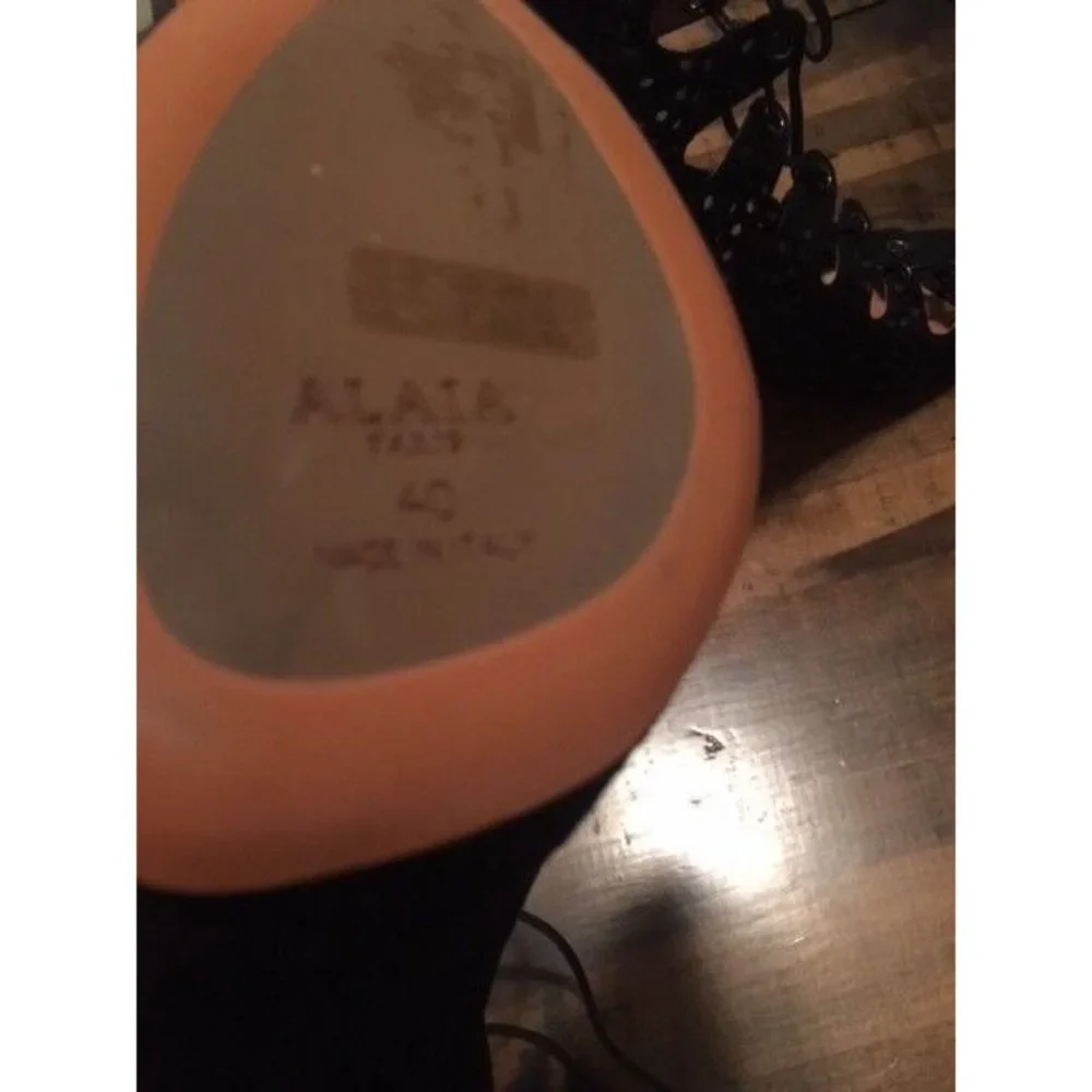 NEW ALAIA PARIS BLACK SUEDE LACE-UP PEEP TOE SANDALS / BOOTIES SZ 40 / 10 - Picture 9 of 9